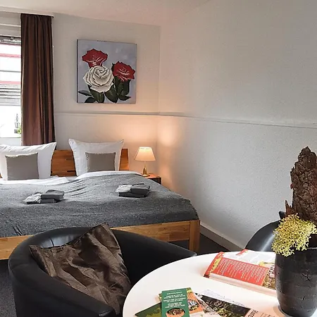 Rosenhof Nocleg ze śniadaniem 3*