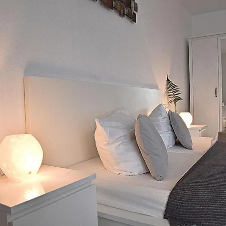 Rosenhof Nocleg ze śniadaniem 3*